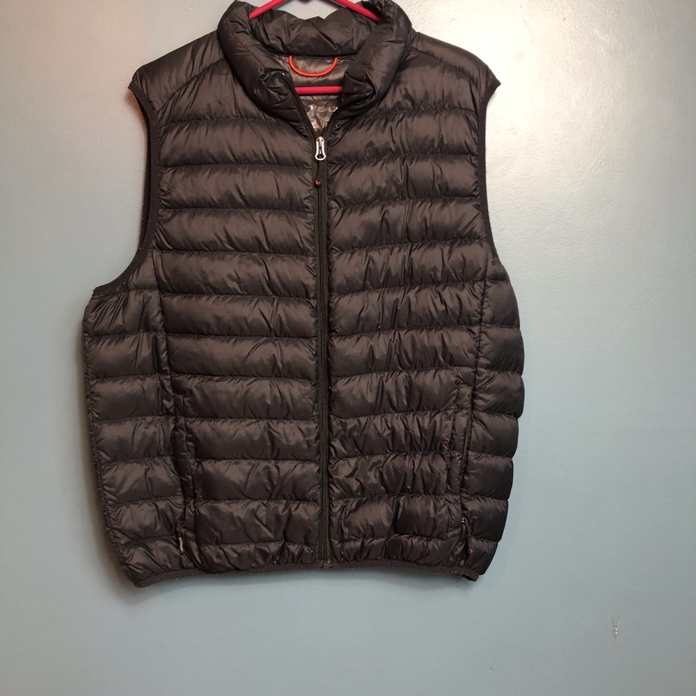 Hawks & Co Puffer vest